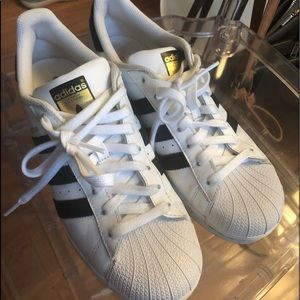 Adidas Superstar Sneakers